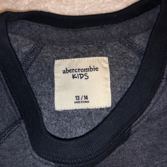 Abercrombie Kids Boys T-shirt - Picture 3 of 3